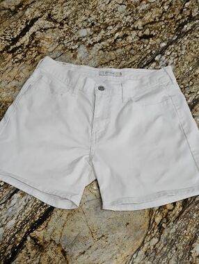 Levi's Women's White Shorts. Size 8. Small Marks On Front Almost Naked To Eye.